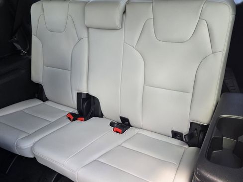 Used 2025 Kia Telluride EX w/ EX Captain's Chair Package FWD image 14