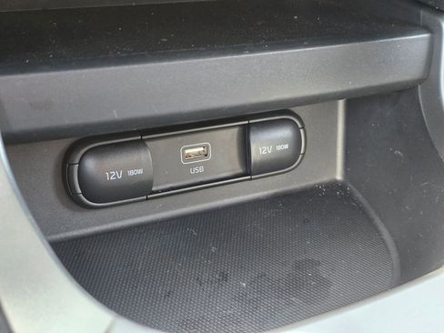 Used 2025 Kia Seltos LX AWD/4WD image 23