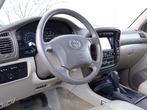 Used 2002 Toyota Land Cruiser AWD/4WD image 8