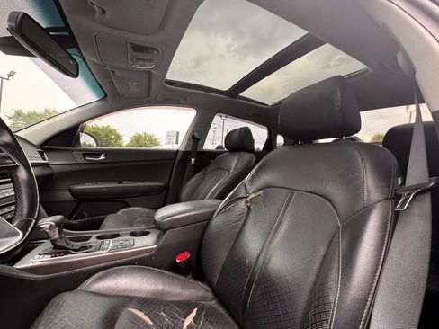 Used 2020 Kia Optima SE FWD image 9