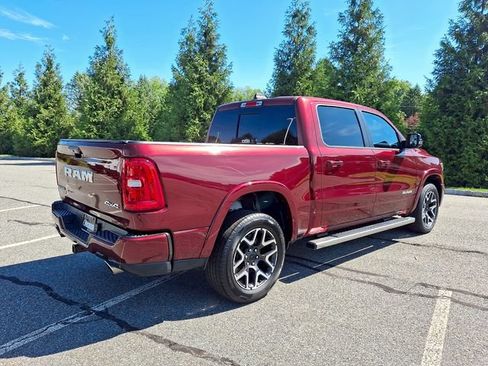 Used 2025 RAM 1500 Laramie w/ Sport Appearance Package AWD/4WD image 6