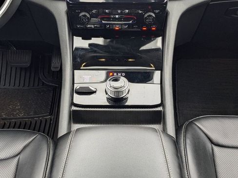 Used 2024 Jeep Grand Cherokee Limited w/ Luxury Tech Group II image 20