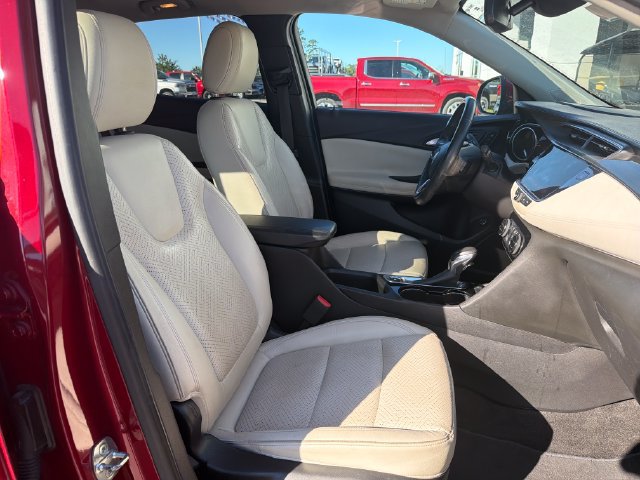 Used 2020 Buick Encore GX Essence w/ Experience Buick Package FWD image 28