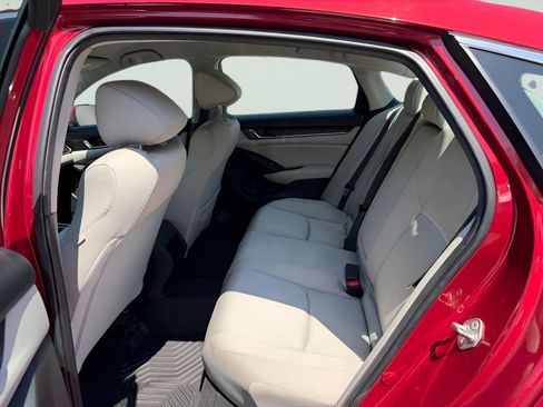 Used 2019 Honda Accord LX image 29