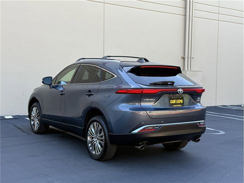 Used 2021 Toyota Venza XLE AWD/4WD image 5