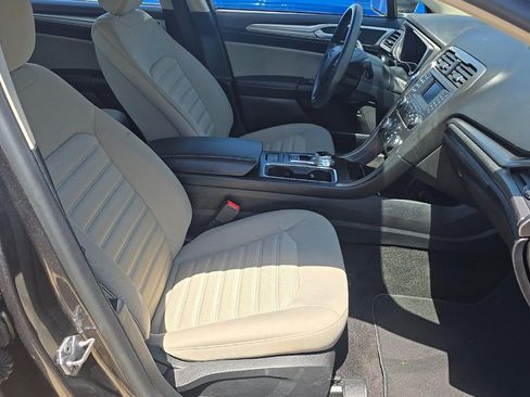 Used 2018 Ford Fusion S FWD image 6