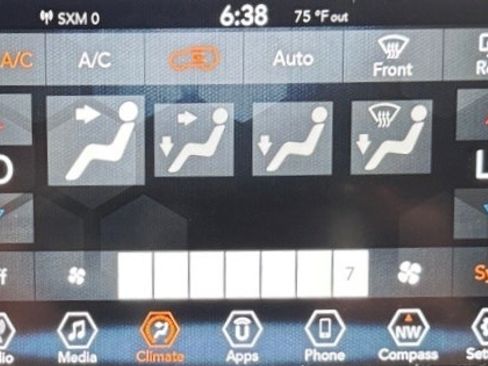Used 2019 Jeep Compass Latitude AWD/4WD image 23