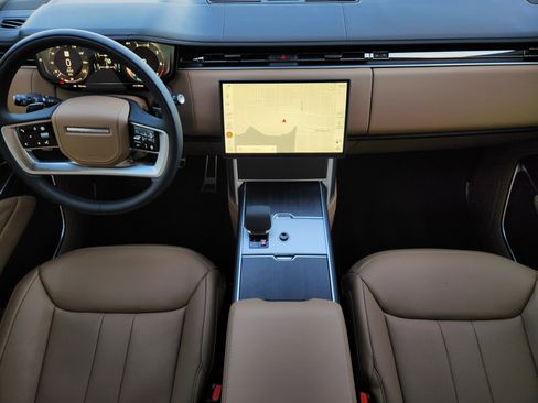 New 2026 Land Rover Range Rover Long Wheelbase SE image 27