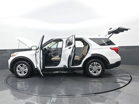 Used 2022 Ford Explorer 4WD w/ Class IV Trailer Tow Package image 34