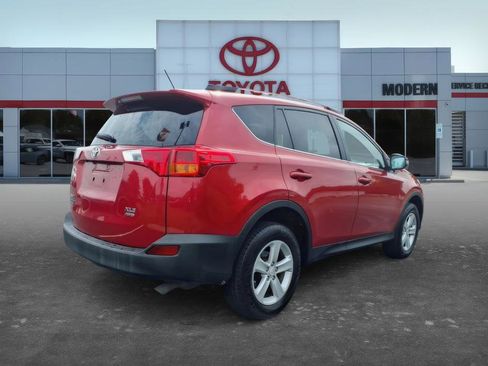 Used 2014 Toyota RAV4 XLE AWD/4WD image 6