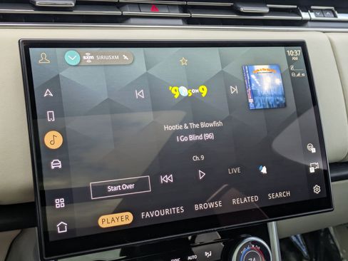 Used 2022 Land Rover Range Rover Long Wheelbase SE image 21