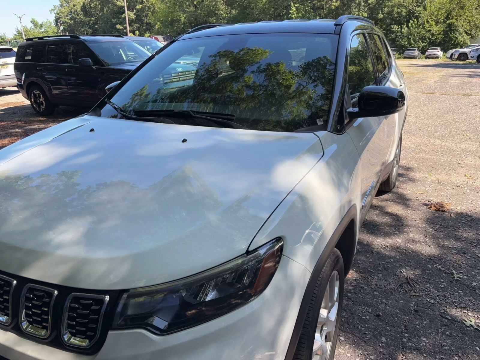 Used 2025 Jeep Compass Limited AWD/4WD image 4