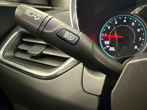 Used 2020 Chevrolet Equinox LT image 20