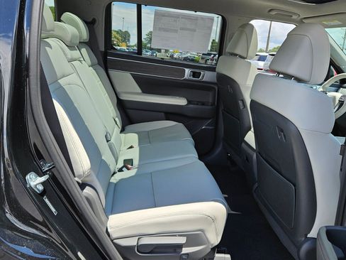 New 2025 Hyundai Santa Fe Limited FWD image 14