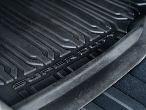 Used 2022 Ford F350 Lariat w/ Chrome Package image 26