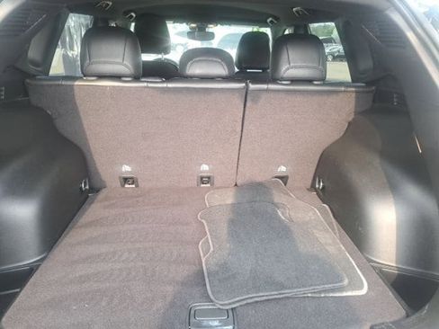 Used 2024 Jeep Compass Latitude image 9