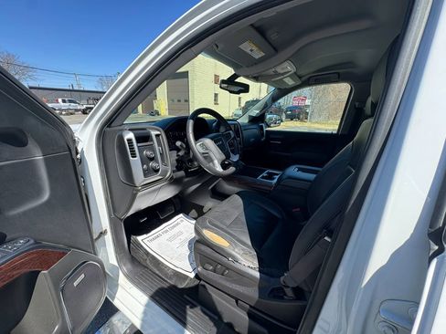 Used 2016 GMC Sierra 1500 SLT w/ SLT Premium Package AWD/4WD image 10
