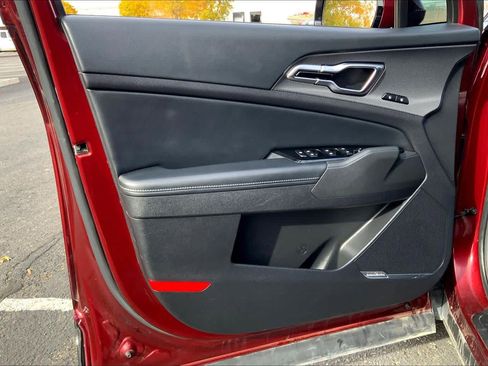 Used 2023 Kia Sportage SX Prestige image 18