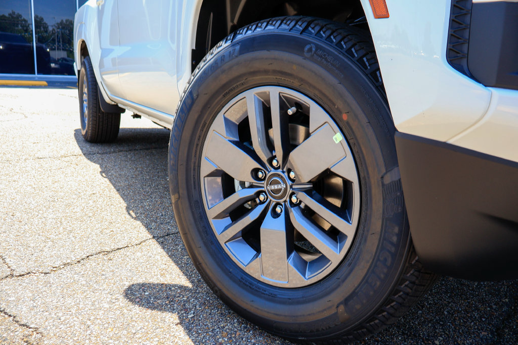 New 2026 Nissan Frontier SV w/ Tow Package AWD/4WD image 17