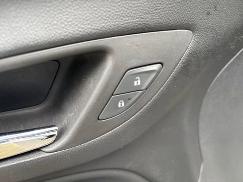 Certified 2023 Chevrolet Equinox LT AWD/4WD image 10