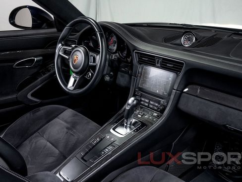 Used 2017 Porsche 911 Carrera GTS w/ GTS Interior Package image 59