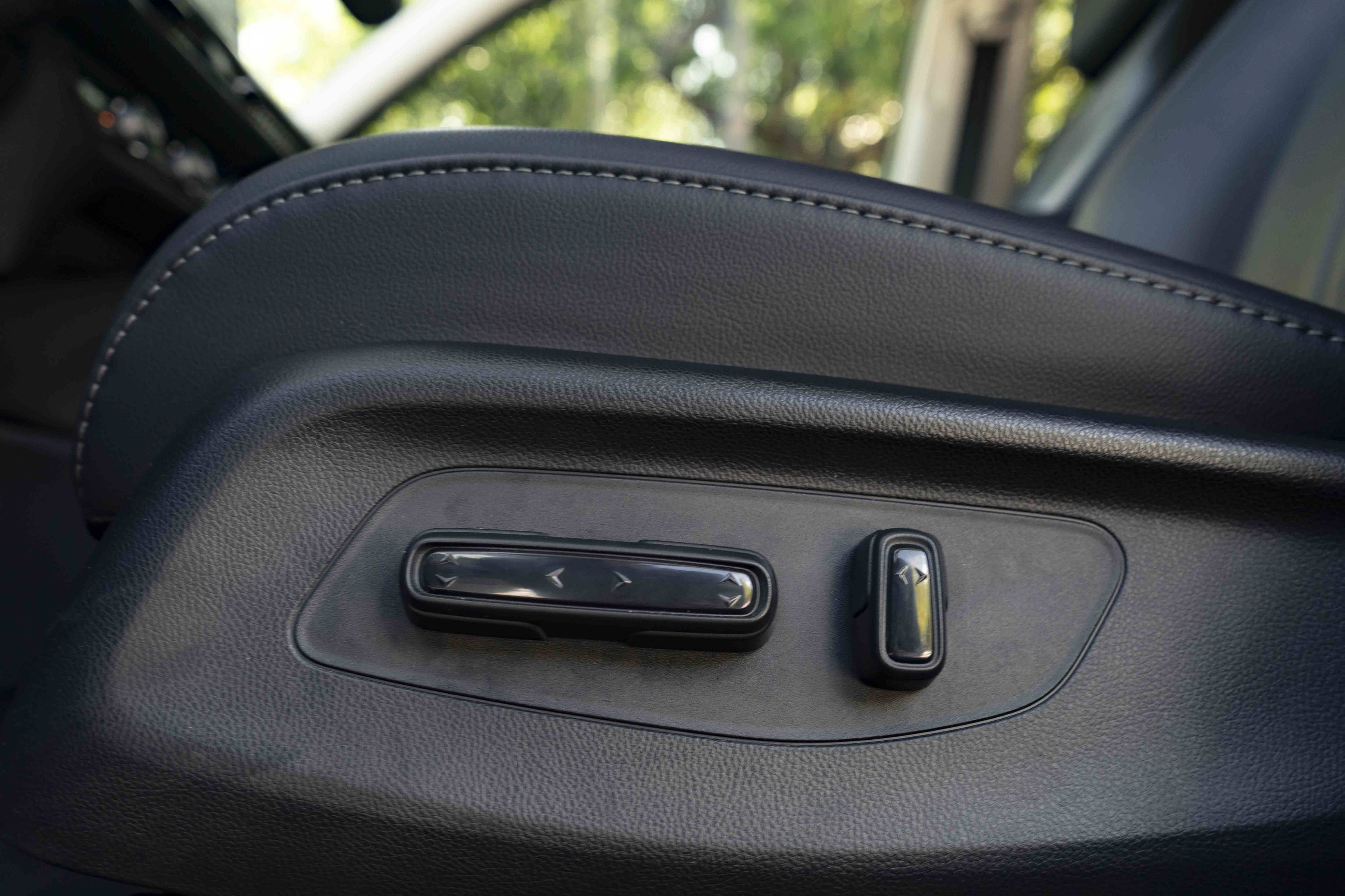 Used 2027 Honda HR-V EX-L image 41
