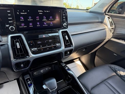 Used 2022 Kia Sorento SX Prestige image 33
