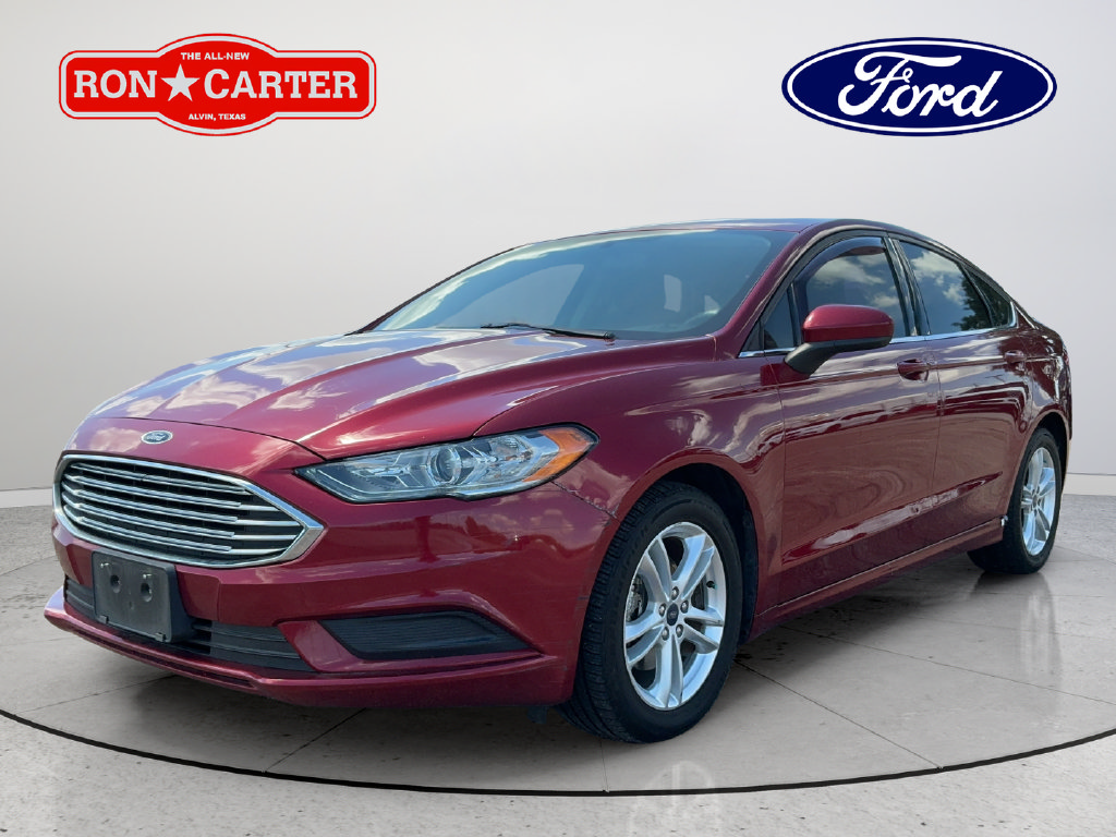 Used 2018 Ford Fusion SE w/ Fusion SE Technology Package FWD image 3