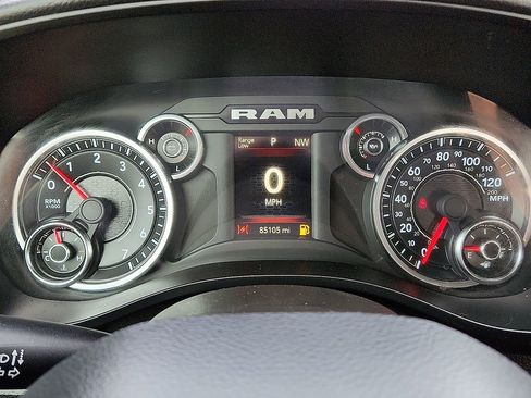 Used 2021 RAM 1500 Big Horn image 10