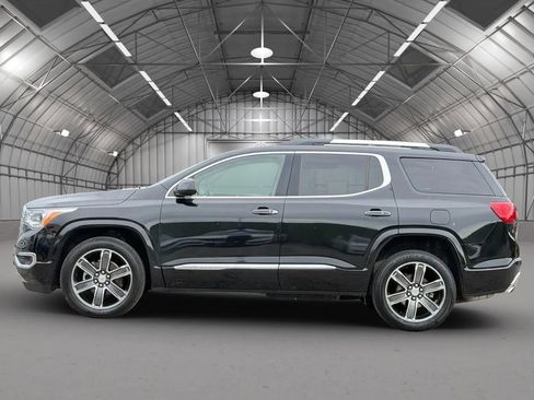 Used 2019 GMC Acadia Denali w/ Technology Package AWD/4WD image 4