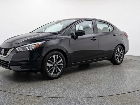 Used 2025 Nissan Versa SV FWD image 3