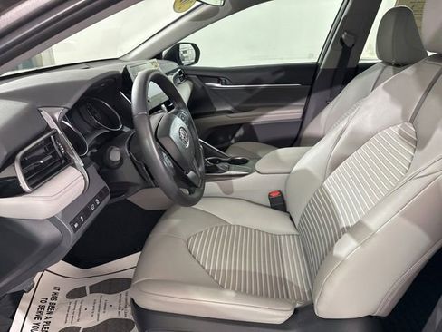Used 2023 Toyota Camry SE FWD image 17