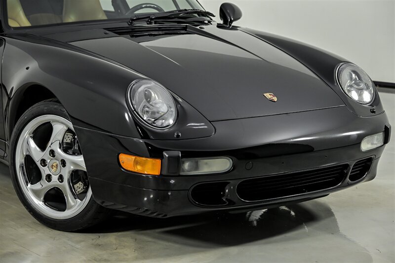 Used 1997 Porsche 911 Carrera RWD image 2