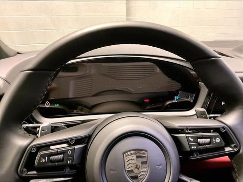 New 2026 Porsche Cayenne Turbo image 17