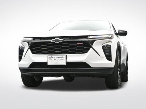 Used 2024 Chevrolet Trax RS image 31