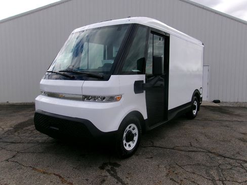 New 2025 Chevrolet Brightdrop 400 image 1