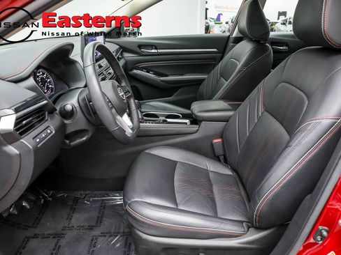 Used 2023 Nissan Altima 2.5 SR w/ SR Premium Package image 22