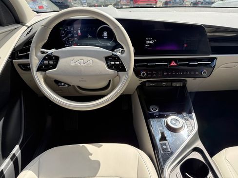 Used 2023 Kia Niro Wind image 12
