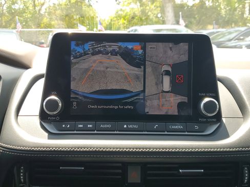 Certified 2023 Nissan Rogue SL image 8