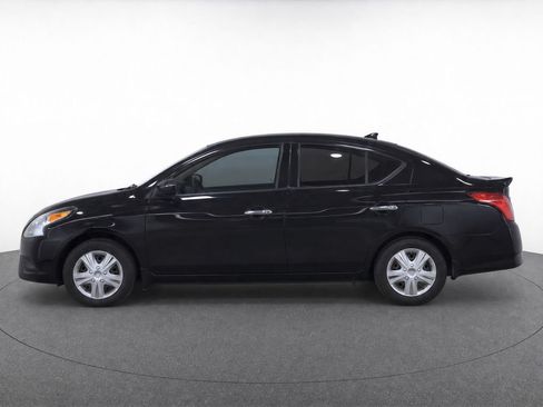 Used 2018 Nissan Versa SV FWD image 8