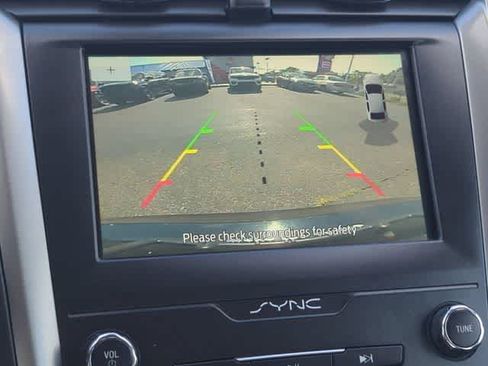 Used 2020 Ford Fusion SE FWD image 26