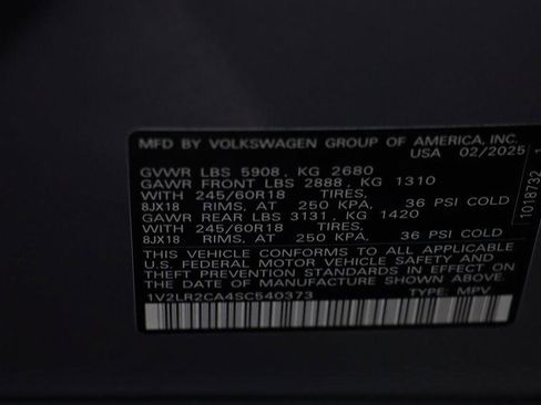 Used 2025 Volkswagen Atlas SE image 24