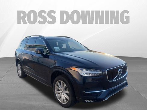 Used 2017 Volvo XC90 T6 Momentum w/ Vision Package image 3
