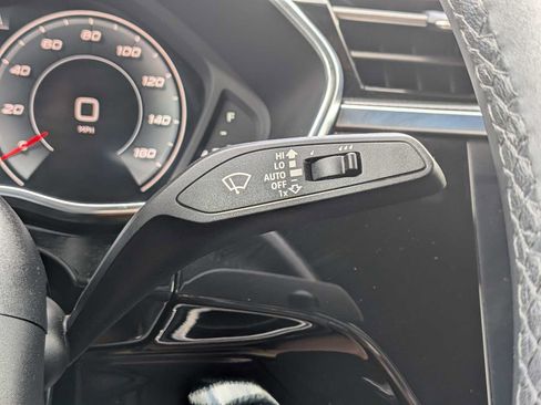 Used 2024 Audi Q3 2.0T Premium Plus AWD/4WD image 29