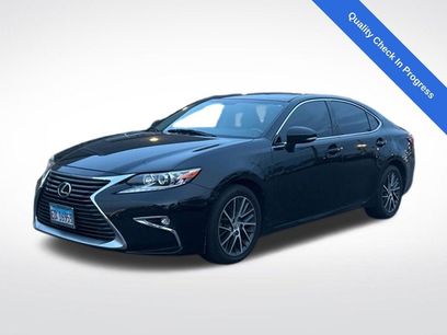 Used 2016 Lexus ES 350 w/ Navigation System Package