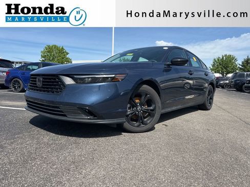 Used 2025 Honda Accord SE image 1