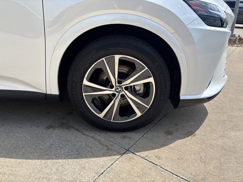 Used 2024 Lexus RX 350h w/ Accessory Package (Z1) AWD/4WD image 13