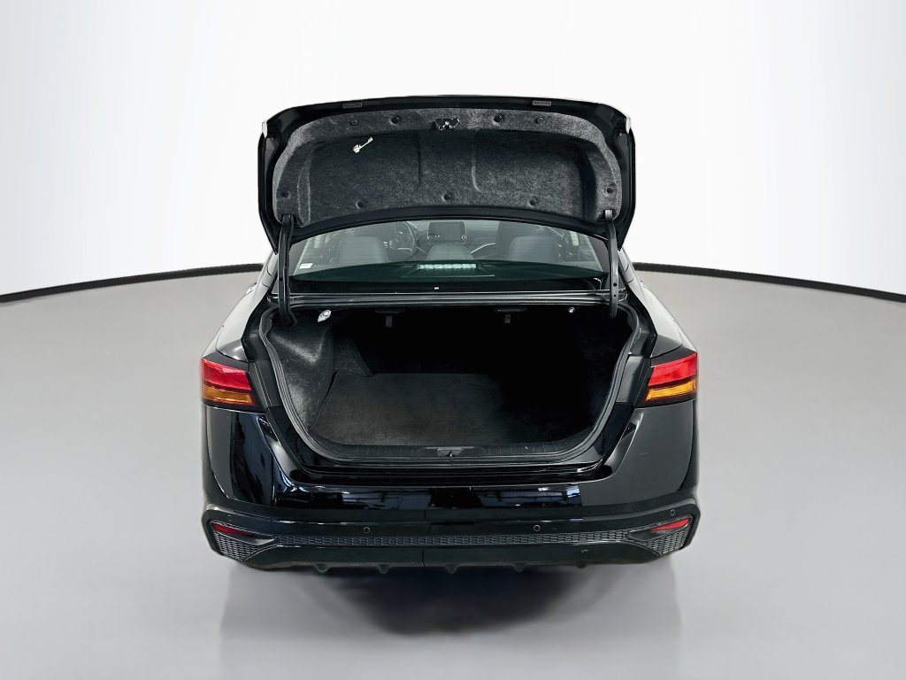 Used 2025 Nissan Altima 2.5 SV FWD image 27