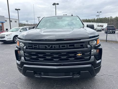 Used 2024 Chevrolet Silverado 1500 Custom image 3
