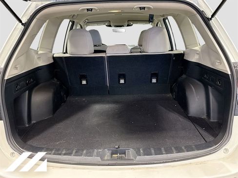 Used 2023 Subaru Forester Base image 25